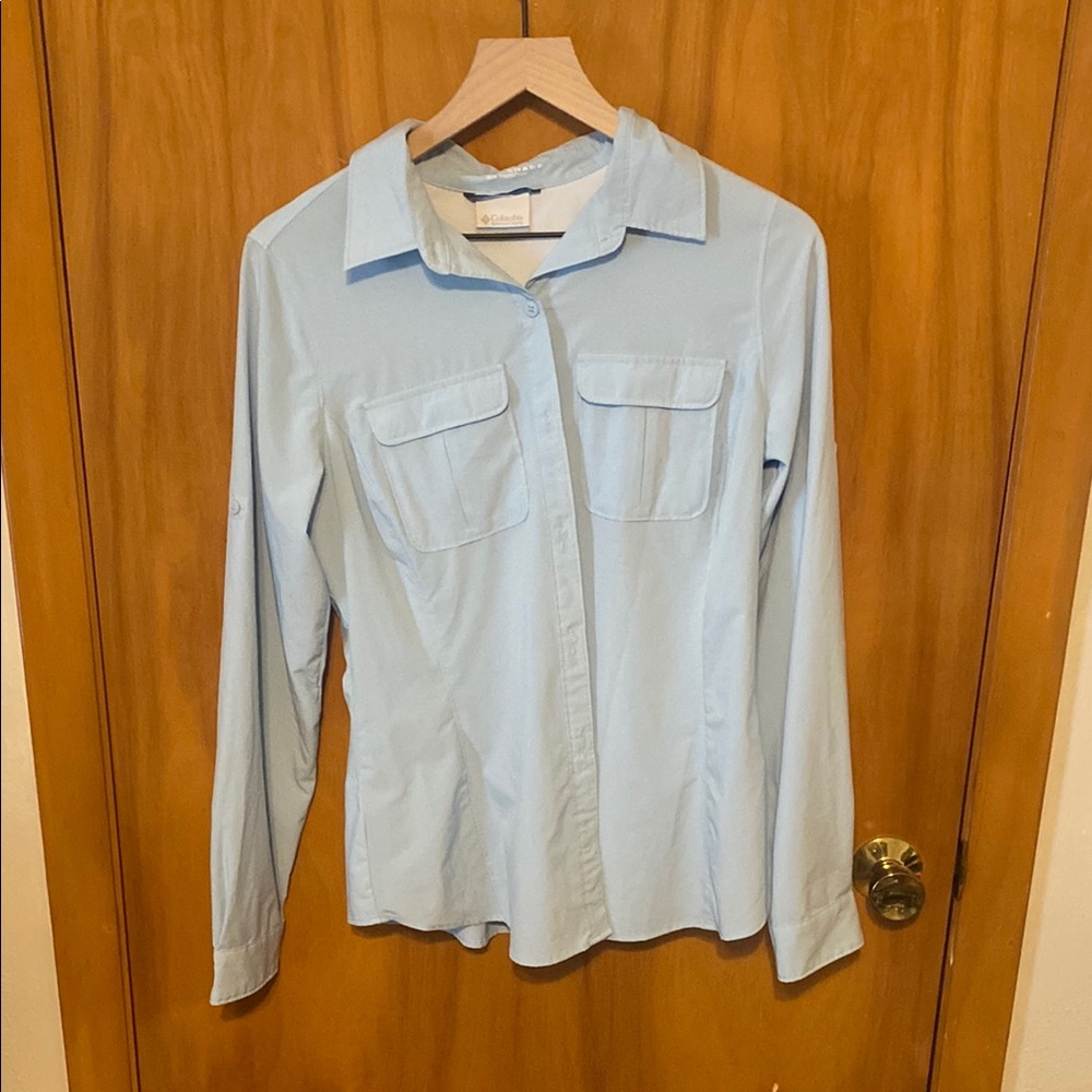 Columbia Women's Light Blue Button-Up Shirt